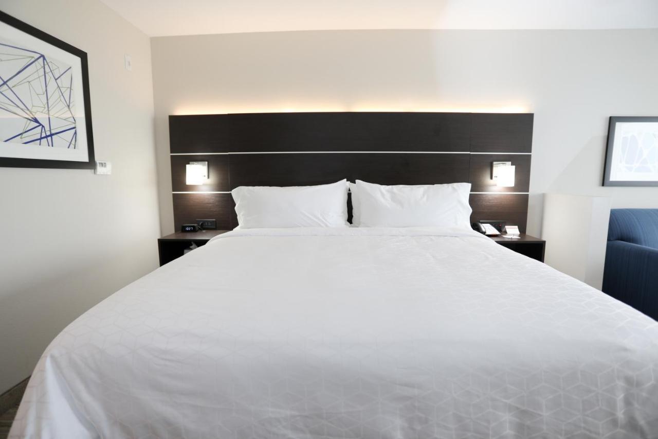 Holiday Inn Express & Suites - Forney By Ihg Luaran gambar